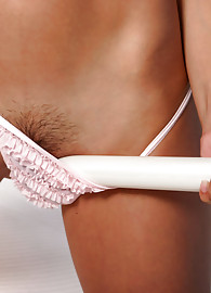 Elizabeth Mincini Photo 6