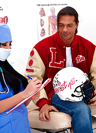 Audrey Bitoni Photo 2