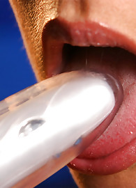 Samantha Ryan Photo 5