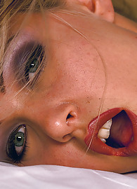 Sophie Moone Photo 11