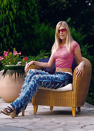 Michelle Barrett Photo 1