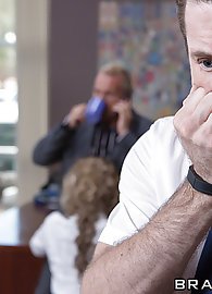 Kendra Lust Photo 11