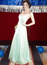 Kendall Karson Photo 3