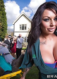 Kerry Louise Photo 10