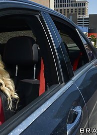 Kagney Linn Karter Photo 11