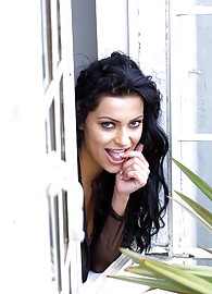 Nikita Denise Photo 14