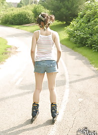 Ariel Rebel Photo 10