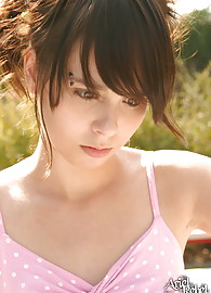 Ariel Rebel Photo 12