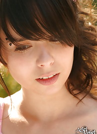 Ariel Rebel Photo 15