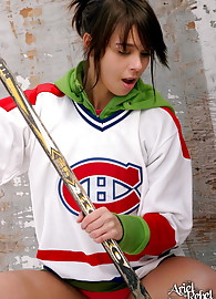 Ariel Rebel Photo 15