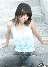Ariel Rebel Photo 9