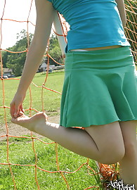 Ariel Rebel Photo 15