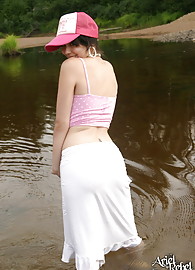 Ariel Rebel Photo 11