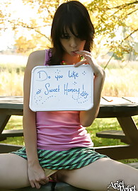 Ariel Rebel Photo 13