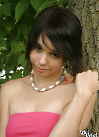 Ariel Rebel Photo 5