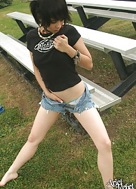 Ariel Rebel Photo 15