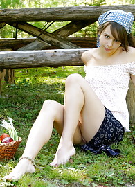 Ariel Rebel Photo 10