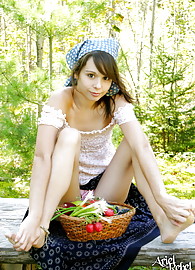 Ariel Rebel Photo 11