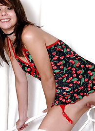 Ariel Rebel Photo 15