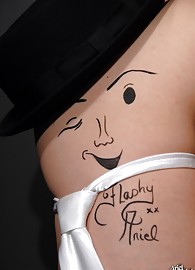 Ariel Rebel Photo 14