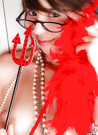 Ariel Rebel Photo 12