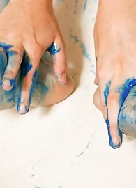 Ariel Rebel Photo 10