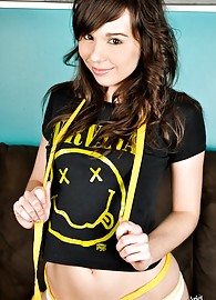 Ariel Rebel Photo 15