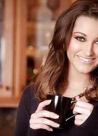 Dani Daniels Photo 1