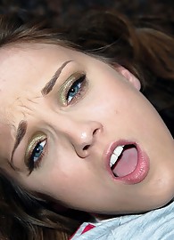 Charlie Laine Photo 13