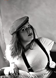 Maggie Green Photo 2