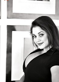 Miriam Gonzalez Photo 11