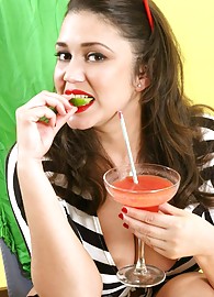 Miriam Gonzalez Photo 3