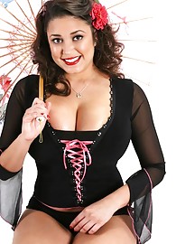 Miriam Gonzalez Photo 2