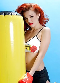 Danielle Riley Photo 5
