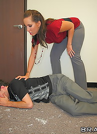 Kelly Divine Photo 4