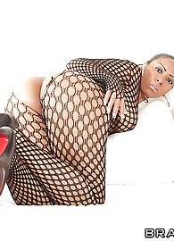 Joyce Oliveira Photo 3