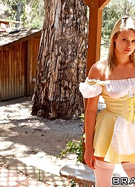 Heather Starlet Photo 10