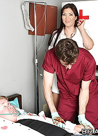 Claire Dames Photo 5