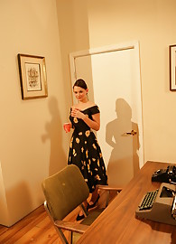 Monique Alexander Photo 4