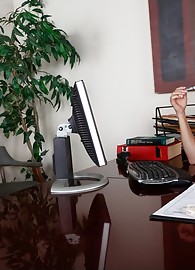 Dyanna Lauren Photo 5