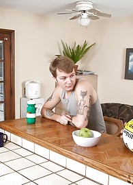 Ashlee Chambers Photo 4