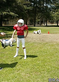 McKenzie Lee Photo 9