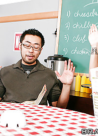 Angie Savage Photo 8