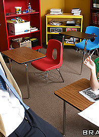 Heather Summers Photo 8