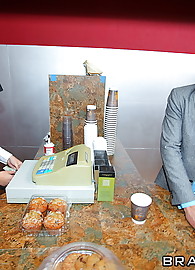 Brooke Adams Photo 7