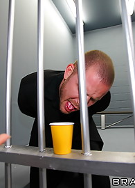 Juelz Ventura Photo 5