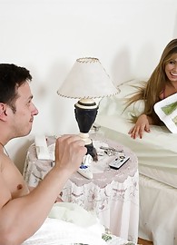 Esperanza Gomez Photo 5