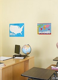 Kagney Linn Karter Photo 6