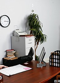 Kerry Louise Photo 3