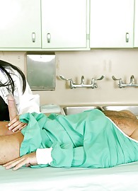 Vanilla Deville Photo 10